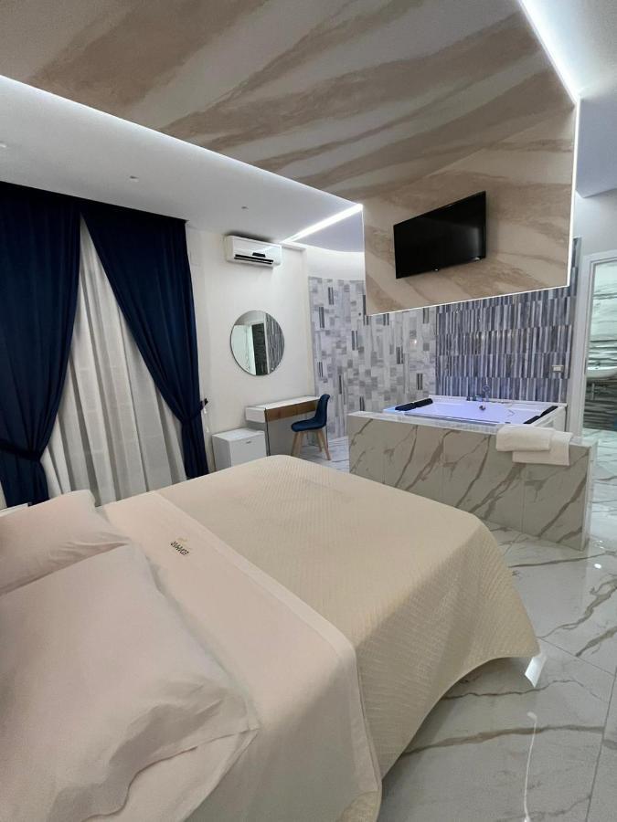 Redamare Suite Lago Patria Buitenkant foto