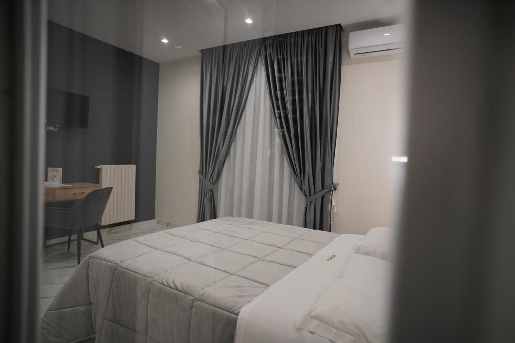 Redamare Suite Lago Patria Buitenkant foto