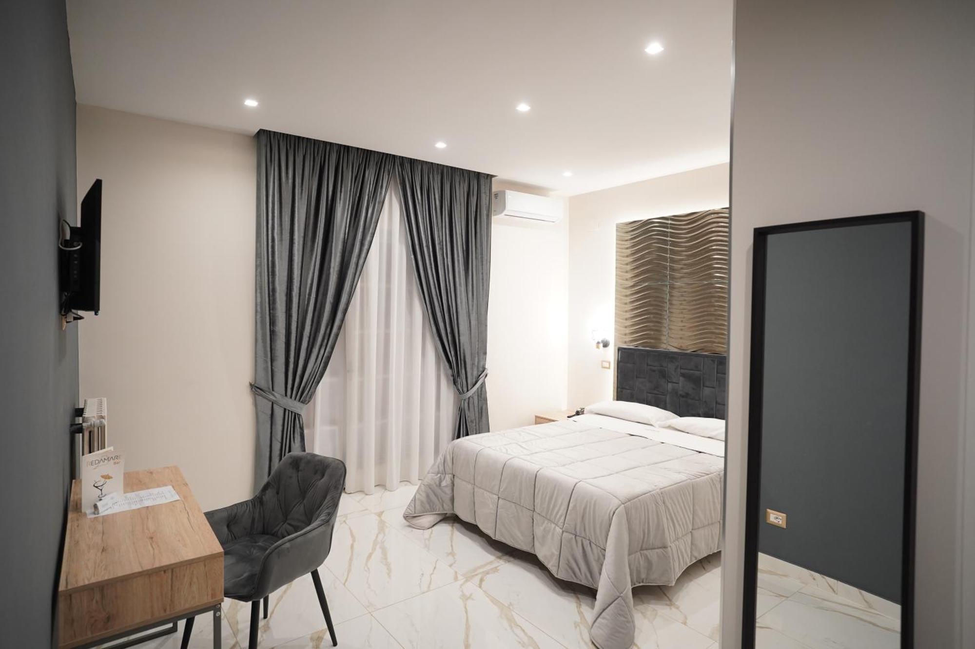 Redamare Suite Lago Patria Buitenkant foto