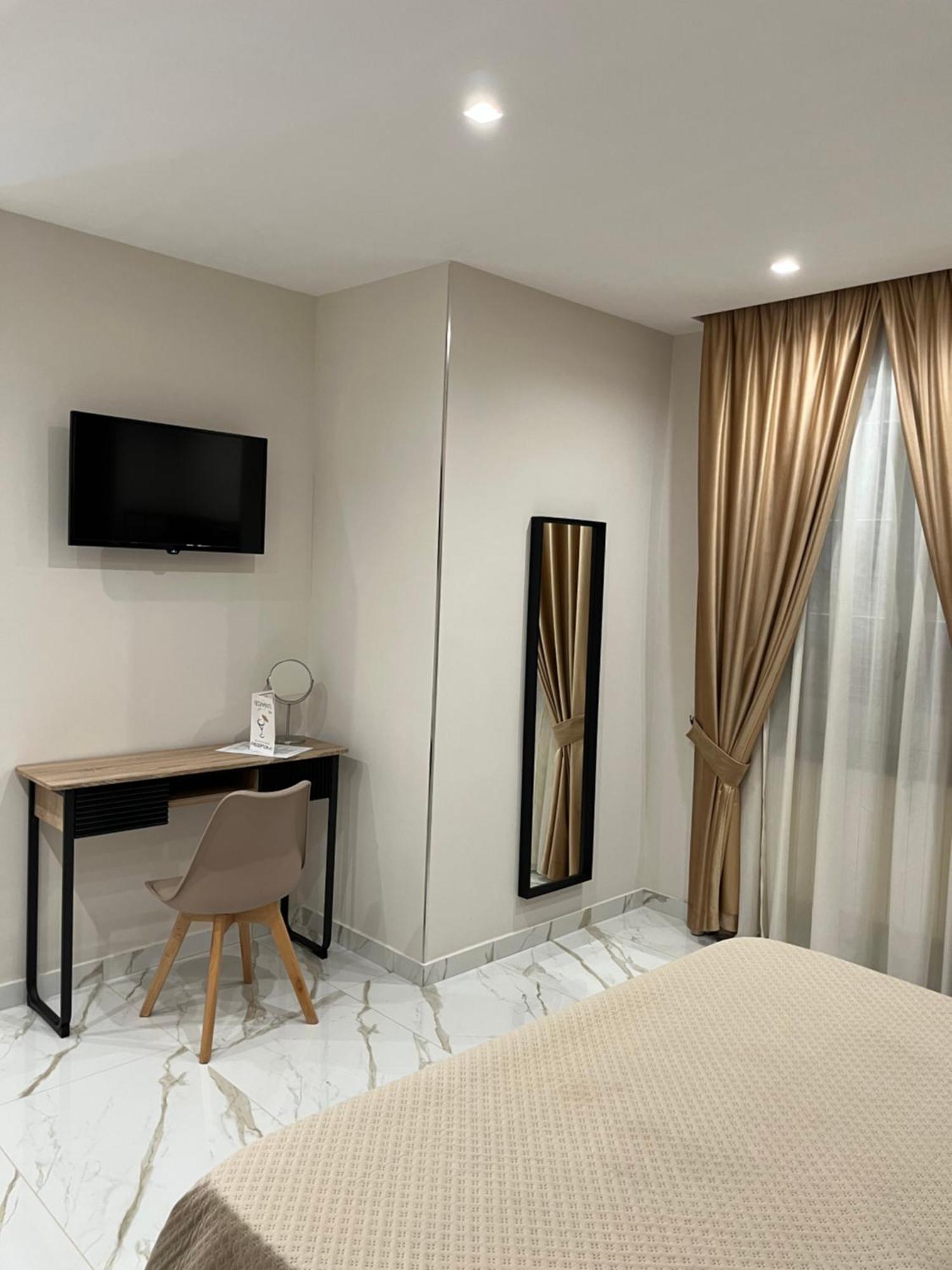 Redamare Suite Lago Patria Buitenkant foto